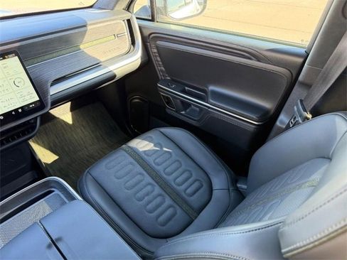 Used 2023 Rivian R1T Adventure image 16