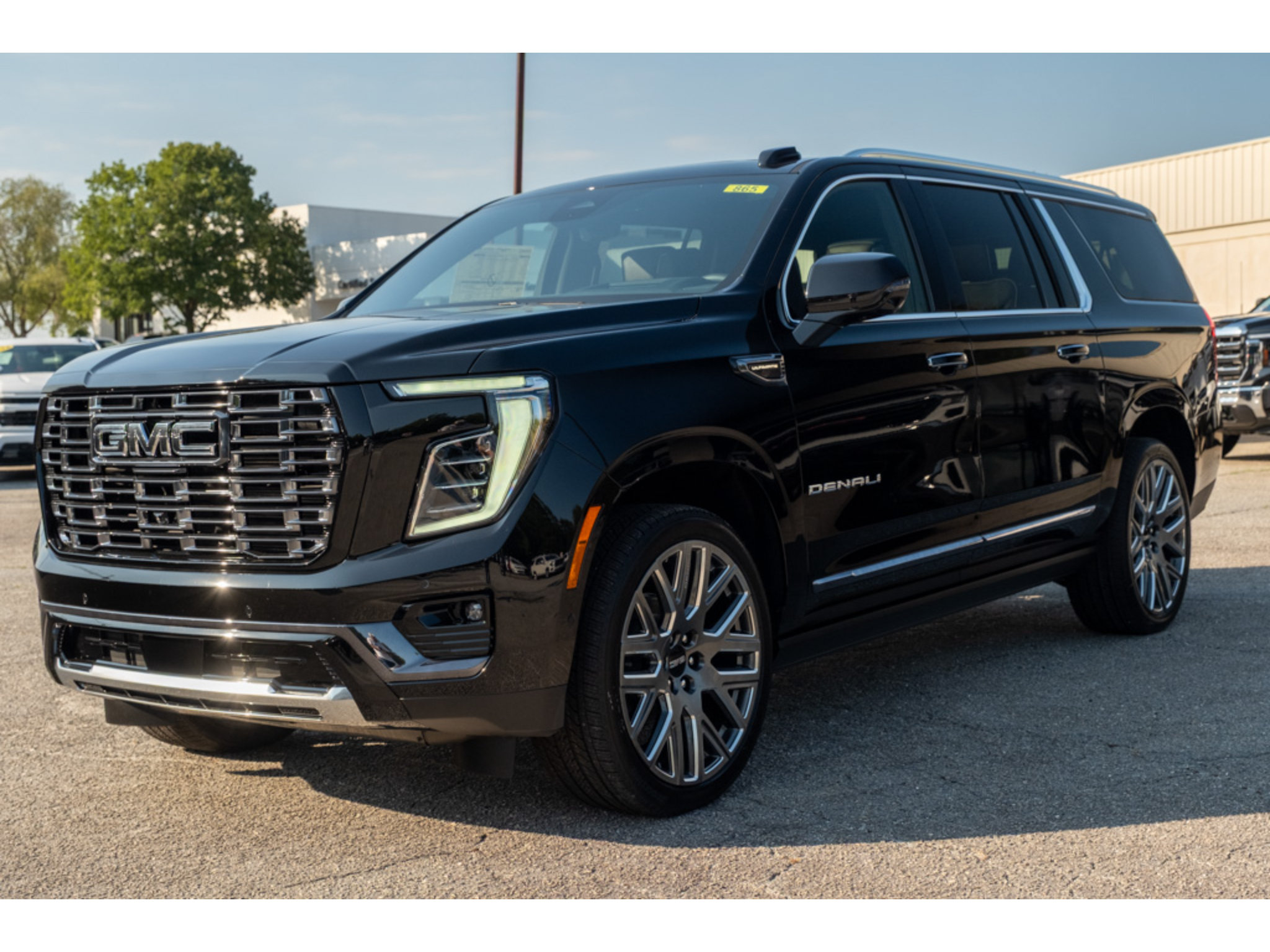 New 2026 GMC Yukon XL Denali Ultimate w/ LPO, Floor Liner Package AWD/4WD image 4