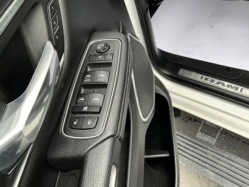 Used 2022 RAM 1500 Laramie w/ Laramie Southwest Edition AWD/4WD image 13