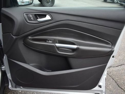 Used 2014 Ford Escape SE w/ Equipment Group 201A image 42