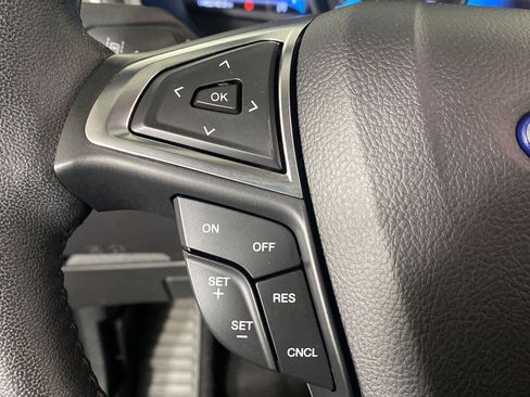 Used 2022 Ford Edge SEL w/ Convenience Package AWD/4WD image 11