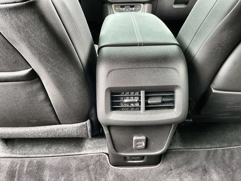 Used 2024 GMC Terrain Denali AWD/4WD image 22