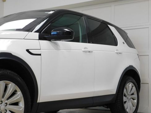 Used 2020 Land Rover Discovery Sport SE AWD/4WD image 13