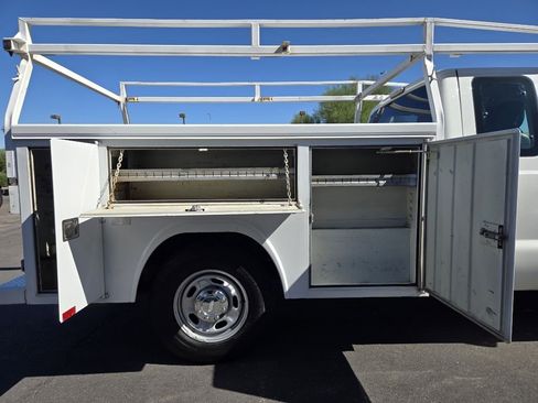 Used 2012 Ford F250 XL w/ PWR Equipment Group image 9