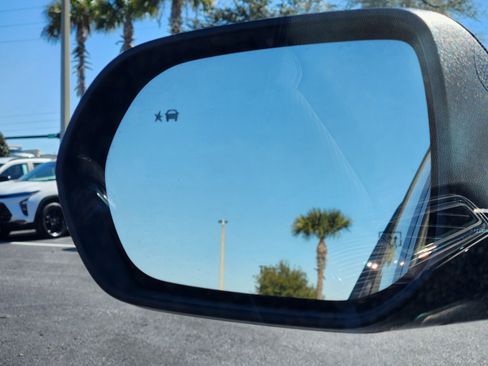 New 2026 Chevrolet Equinox LT w/ Convenience Package II image 13