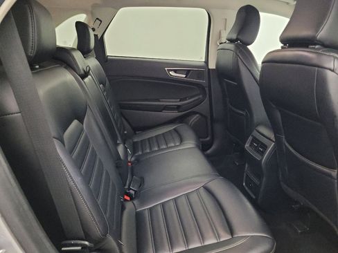 Used 2024 Ford Edge SEL image 19