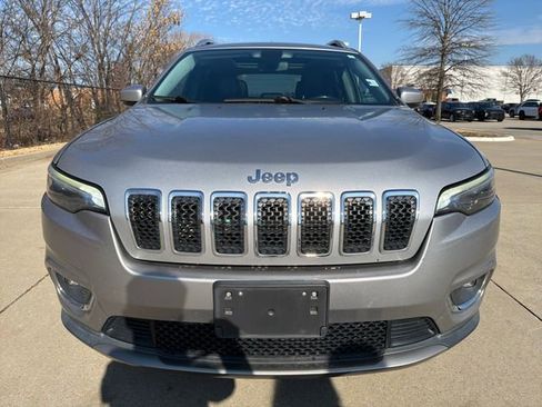 Used 2019 Jeep Cherokee Limited image 8