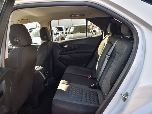 Used 2022 Chevrolet Equinox LT image 18