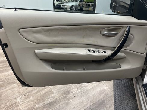 Used 2010 BMW 128i Convertible image 25