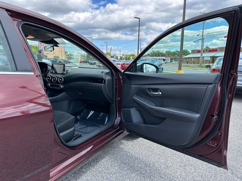 Used 2024 Nissan Sentra SV FWD image 17
