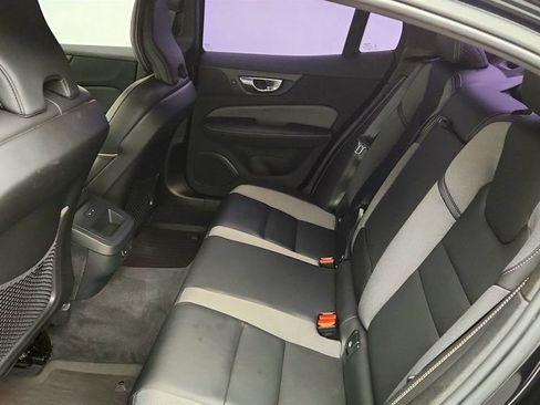 Used 2024 Volvo S60 B5 Plus w/ Climate Package FWD image 20