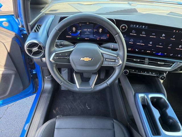 Certified 2024 Chevrolet Equinox EV LT FWD image 15