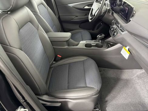 New 2026 Buick Envista Preferred FWD image 12