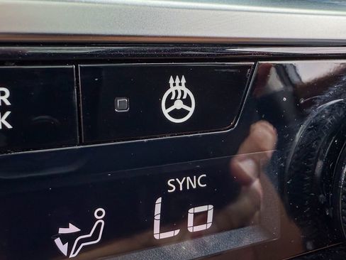 Certified 2024 Nissan Pathfinder Platinum w/ Cargo Package image 24