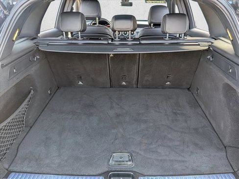 Used 2021 Mercedes-Benz GLC 300 image 6