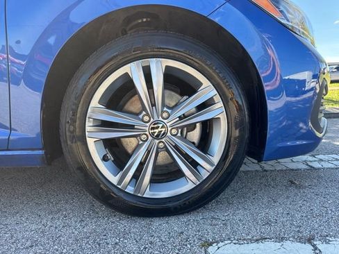 Used 2024 Volkswagen Jetta SE image 9