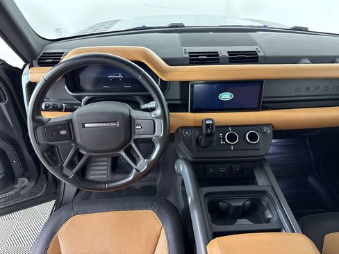 Used 2023 Land Rover Defender 90 X-Dynamic SE AWD/4WD image 25