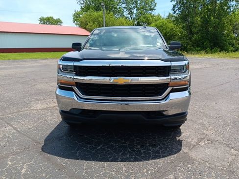 Used 2018 Chevrolet Silverado 1500 LT AWD/4WD image 11