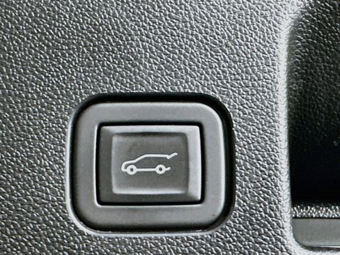 Used 2024 Chevrolet Equinox EV LT w/ LPO, All-Weather Mat Package FWD image 30