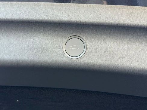 Used 2025 Tesla Model Y Long Range image 46