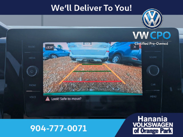 Certified 2025 Volkswagen Taos SE FWD image 22