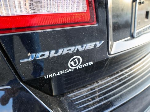 Used 2017 Dodge Journey SXT w/ Premium Group FWD image 10