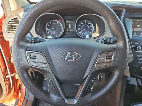 Used 2017 Hyundai Santa Fe Sport image 22