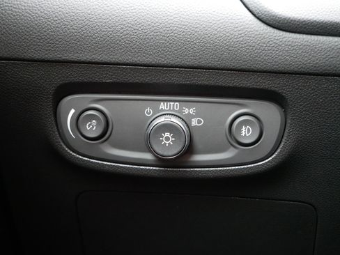 Used 2023 Buick Encore GX Preferred w/ Cold Weather Comfort Package image 26