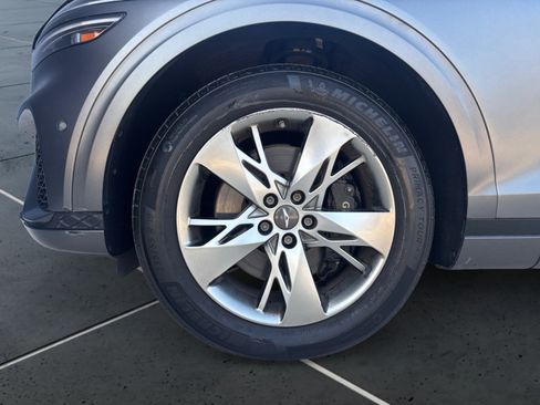 Used 2023 Genesis GV70 3.5T Sport w/ Sport Advanced Package image 14