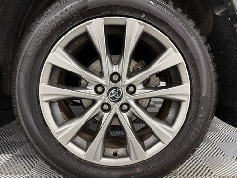 Used 2017 Toyota RAV4 Limited w/ Advanced Technology Package image 29