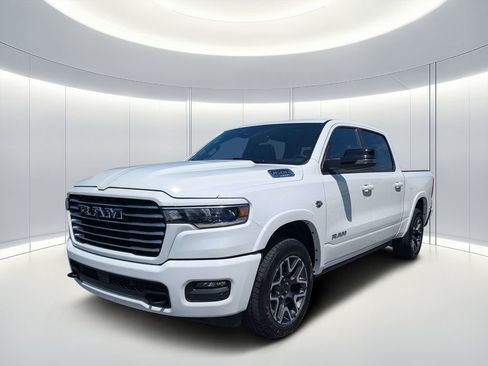 New 2026 RAM 1500 Laramie w/ Laramie Preferred Package AWD/4WD image 8