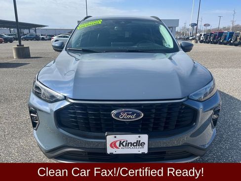 Certified 2023 Ford Escape Platinum image 2