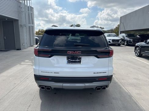 Used 2024 GMC Acadia Elevation image 7