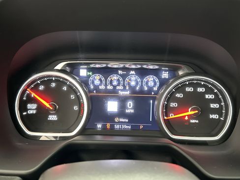 Used 2021 Chevrolet Suburban Premier image 30