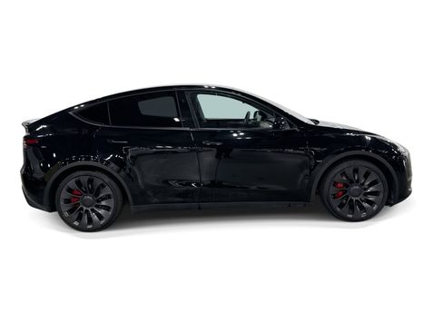 Certified 2023 Tesla Model Y Performance AWD/4WD image 7