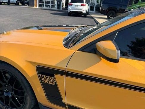 Used 2012 Ford Mustang Boss 302 w/ Boss 302 Accessory Pkg RWD image 6