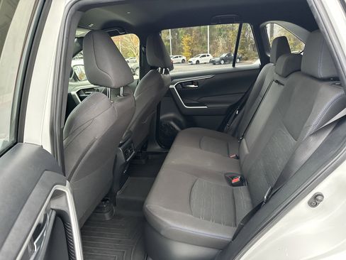 Certified 2023 Toyota RAV4 SE image 30