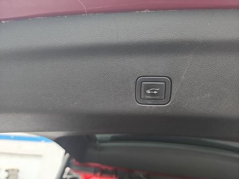 Used 2021 Chevrolet Tahoe RST AWD/4WD image 16
