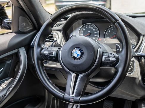 Used 2018 BMW M3 RWD image 29