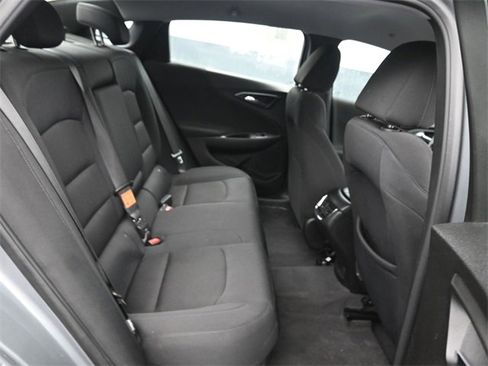 Used 2023 Chevrolet Malibu LT image 7