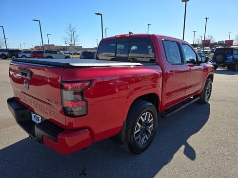 Used 2022 Nissan Frontier SV image 5