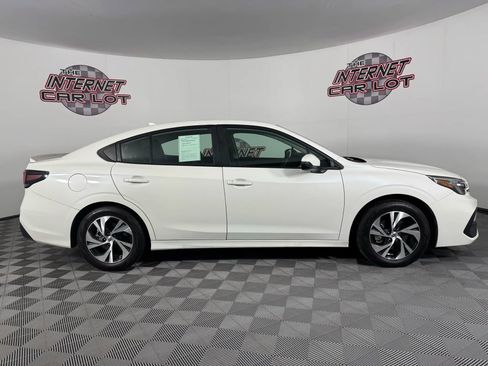 Used 2025 Subaru Legacy Premium image 8