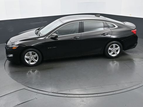 Used 2021 Chevrolet Malibu LS image 28