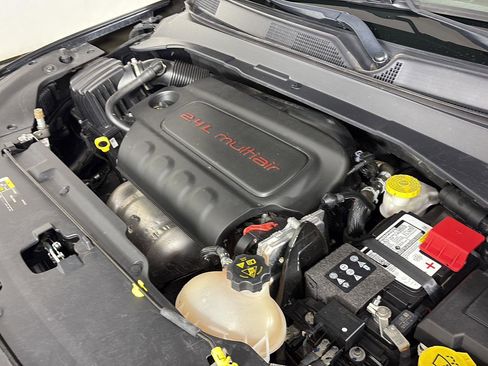 Used 2022 Jeep Compass Latitude w/ Sun and Sound Group image 12