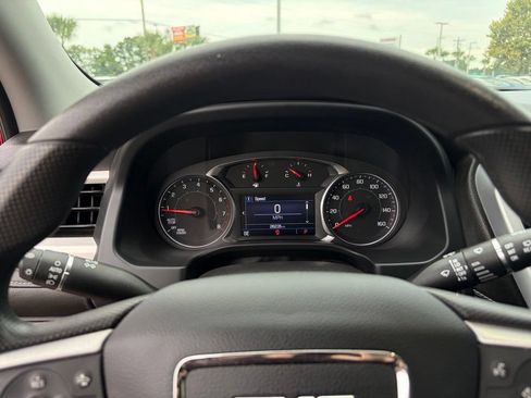 Used 2023 GMC Acadia SLE w/ Driver Convenience Package FWD image 18