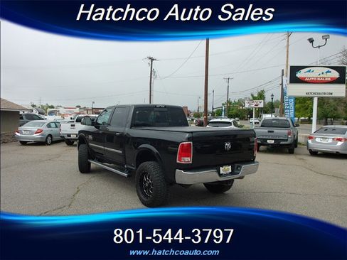 Used 2018 RAM 2500 Laramie w/ Convenience Group AWD/4WD image 3