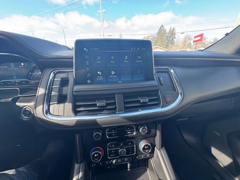 Used 2022 Chevrolet Suburban High Country image 27