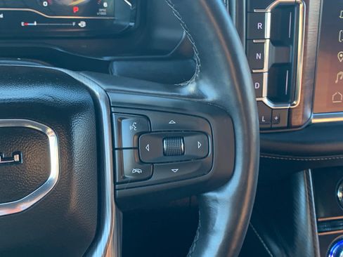 Used 2023 GMC Yukon Denali Ultimate image 19