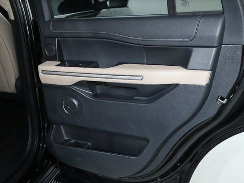 Used 2023 Ford Expedition Limited image 35