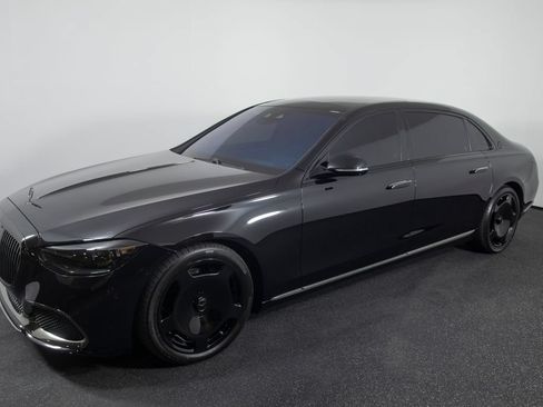 Used 2024 Mercedes-Benz Maybach S 580 4MATIC image 4